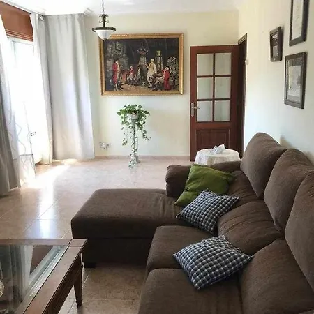 Holiday home Casa Familiar Con Piscina Privada Tomino